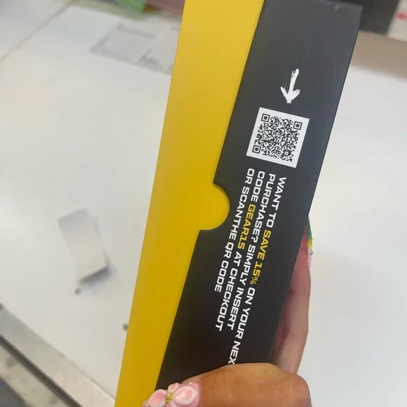 Black Men's Sport Smartwatch with Silicone Strap - Picture 8 of 8